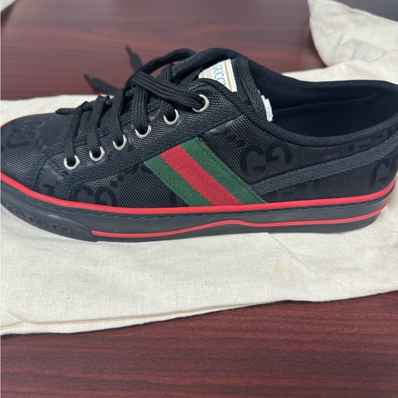 Gucci Tennis Shoes - Picture 12 of 16